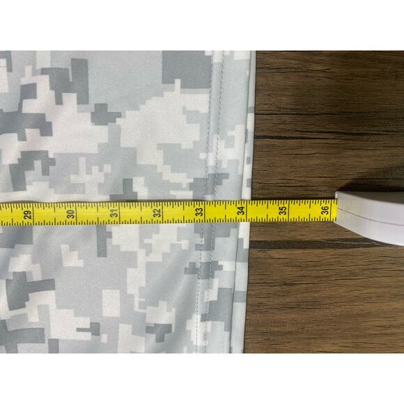 Philadelphia Eagles | Men’s Medium #1 Jalen Hurts “Salute to Service” Jersey - Picture 7 of 7